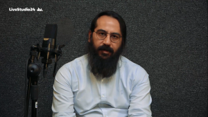 مدرس حرفه ای سه تار کاوه صالحی